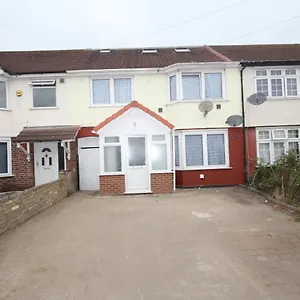 The Heathrow House Cranford