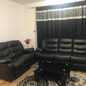 Luxury Kingsize Bedroom With Private Bathroom Northolt (Greater London)
